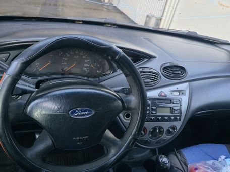 Ford Focus, 2002 — 照片 6
