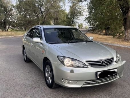 Toyota Camry, 2005