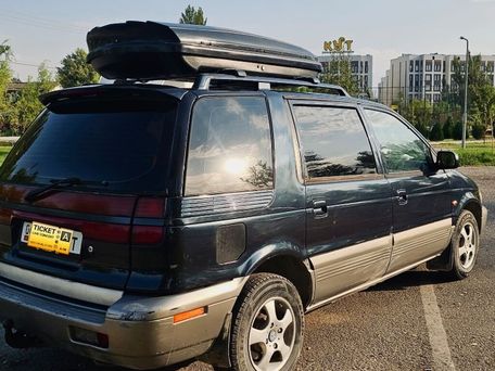 Mitsubishi Space Wagon, 2001 — фото 2