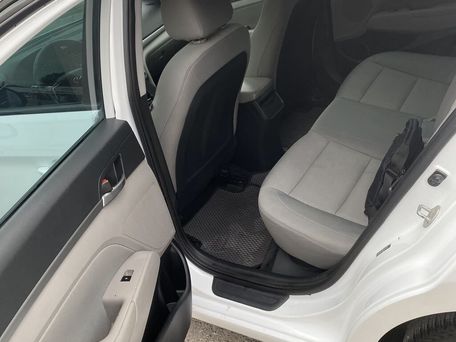 Hyundai Elantra, 2017 — 照片 8