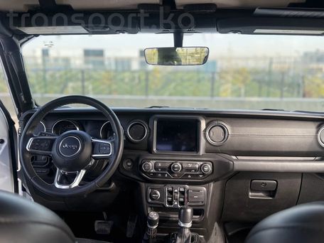 Jeep Wrangler, 2023 — 照片 12