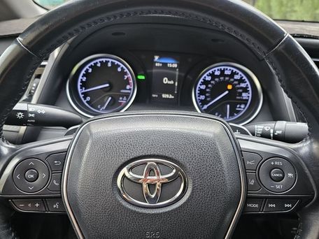 Toyota Camry, 2018 — сүрөт 18