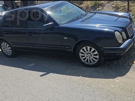 Mercedes-Benz E-Class, 1998 — photo 2