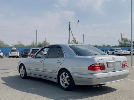 Mercedes-Benz E-Класс, 2000 — фото 5