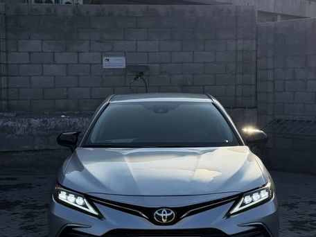 Toyota Camry, 2021 — photo 1