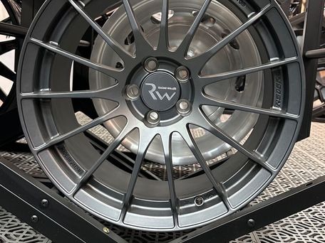 Toyota Prius, 2016 — фото 12