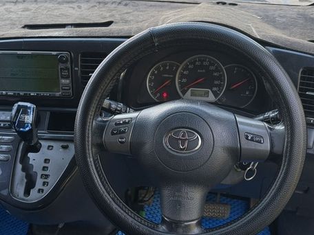 Toyota Wish, 2003 — сүрөт 7
