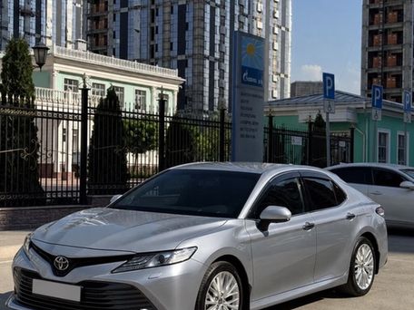 Toyota Camry, 2018 — сүрөт 2