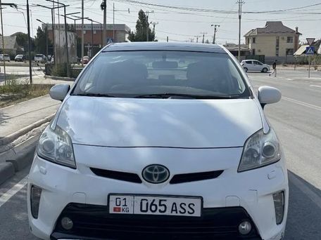 Toyota Prius, 2013 — photo 1