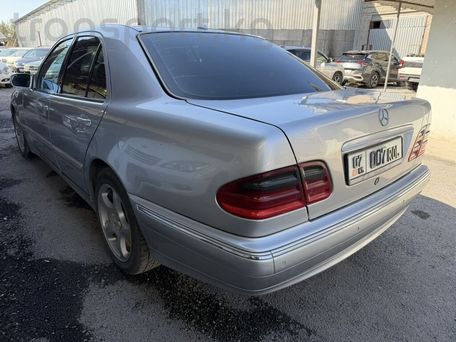 Mercedes-Benz E-Класс, 2002 — сүрөт 4