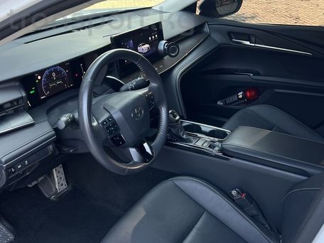 Toyota Camry, 2025 — 照片 8