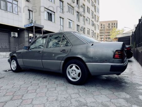 Mercedes-Benz W124, 1989 — фото 4