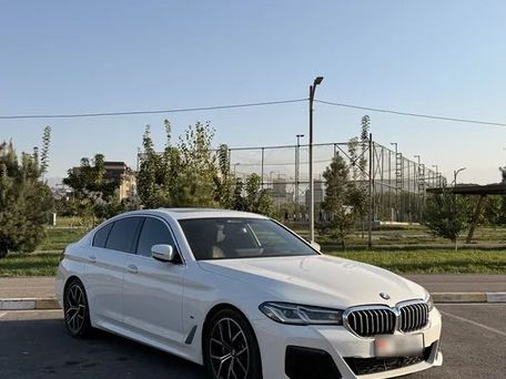 BMW 5 серии, 2022