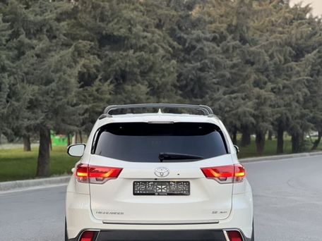 Toyota Highlander, 2018 — photo 2