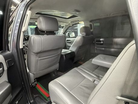 Toyota Sequoia, 2017 — photo 11