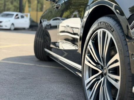 Audi A8, 2021 — 照片 7