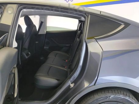 Tesla Model Y, 2022 — photo 9