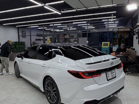 Toyota Camry, 2024 — 照片 3
