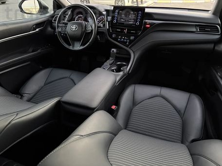 Toyota Camry, 2021 — сүрөт 10