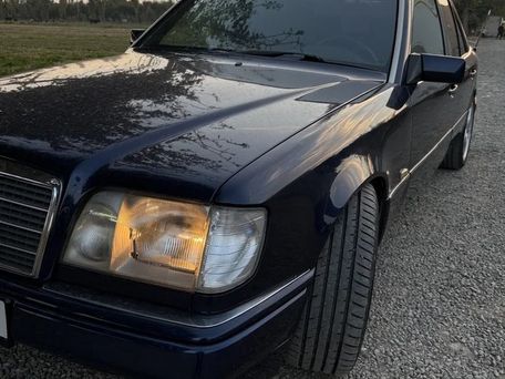 Mercedes-Benz E-Class, 1995 — photo 3