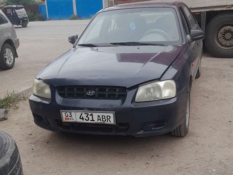 Hyundai Accent, 2001 — 照片 1