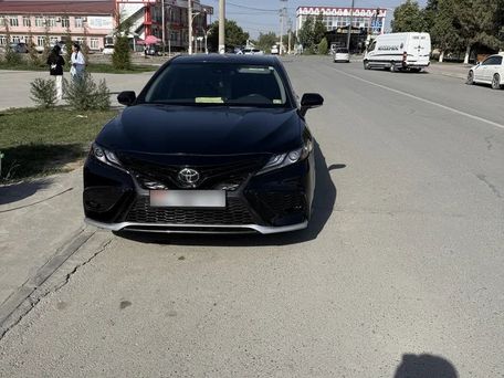 Toyota Camry, 2022 — сүрөт 1