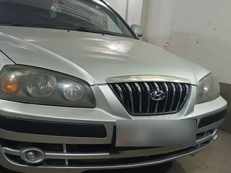 Hyundai Elantra, 2004
