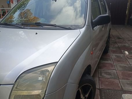 Suzuki Ignis, 2003 — сүрөт 3