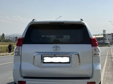 Toyota Land Cruiser Prado, 2012 — фото 3
