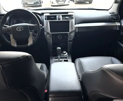 Toyota 4Runner, 2018 — фото 2