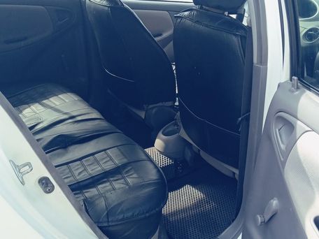 Toyota Echo, 2001 — сүрөт 7