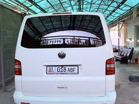 Volkswagen Transporter, 2004 — 照片 4