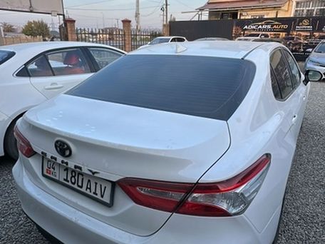 Toyota Camry, 2020 — photo 3