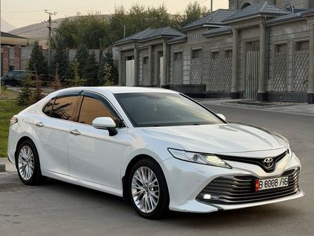 Toyota Camry, 2018 — photo 2