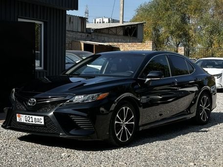 Toyota Camry, 2019 — 照片 2