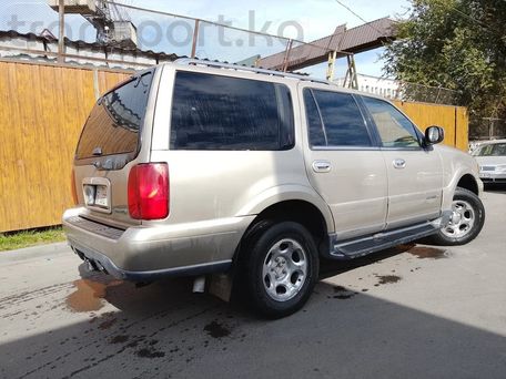 Lincoln Navigator, 2000 — photo 4