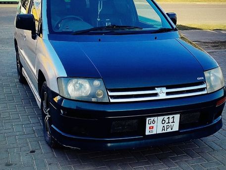 Mitsubishi Chariot, 1998 — photo 1