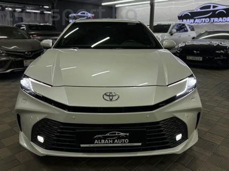 Toyota Camry, 2025 — фото 2