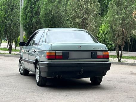 Volkswagen Passat, 1988 — фото 3