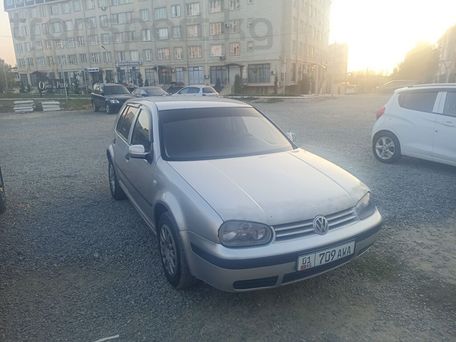 Volkswagen Golf, 2002 — photo 1