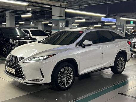 Lexus RX, 2022 — фото 1