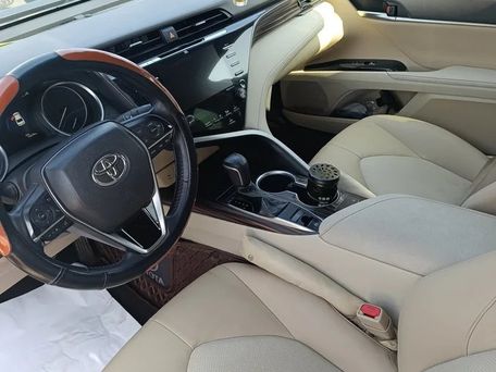 Toyota Camry, 2018 — photo 2
