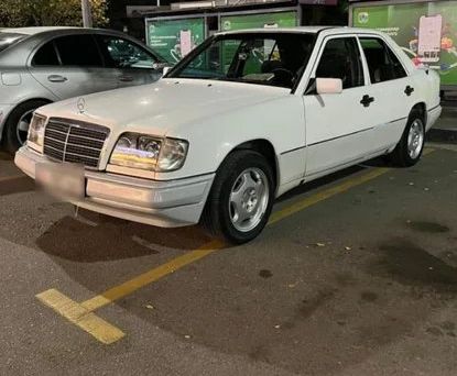 Mercedes-Benz E-Класс, 1994 — 照片 1