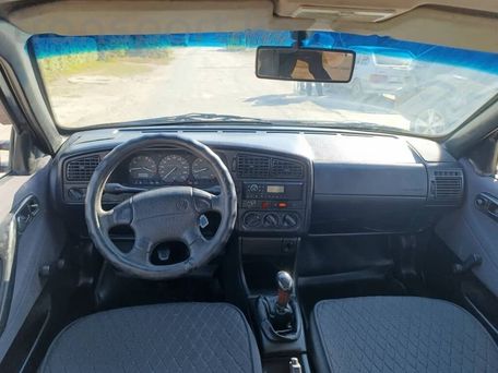 Volkswagen Passat, 1994 — photo 8