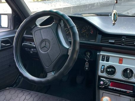 Mercedes-Benz W124, 1992 — сүрөт 7
