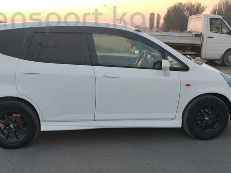 Honda Fit, 2002 — photo 12