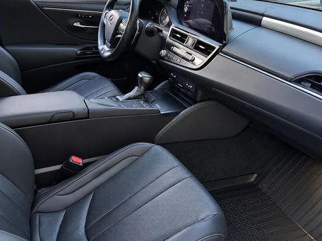 Lexus ES, 2022 — photo 10
