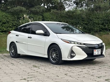 Toyota Prius, 2017 — фото 2