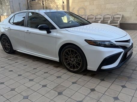 Toyota Camry, 2023 — сүрөт 10