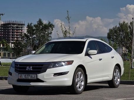 Honda Crosstour, 2010 — фото 1